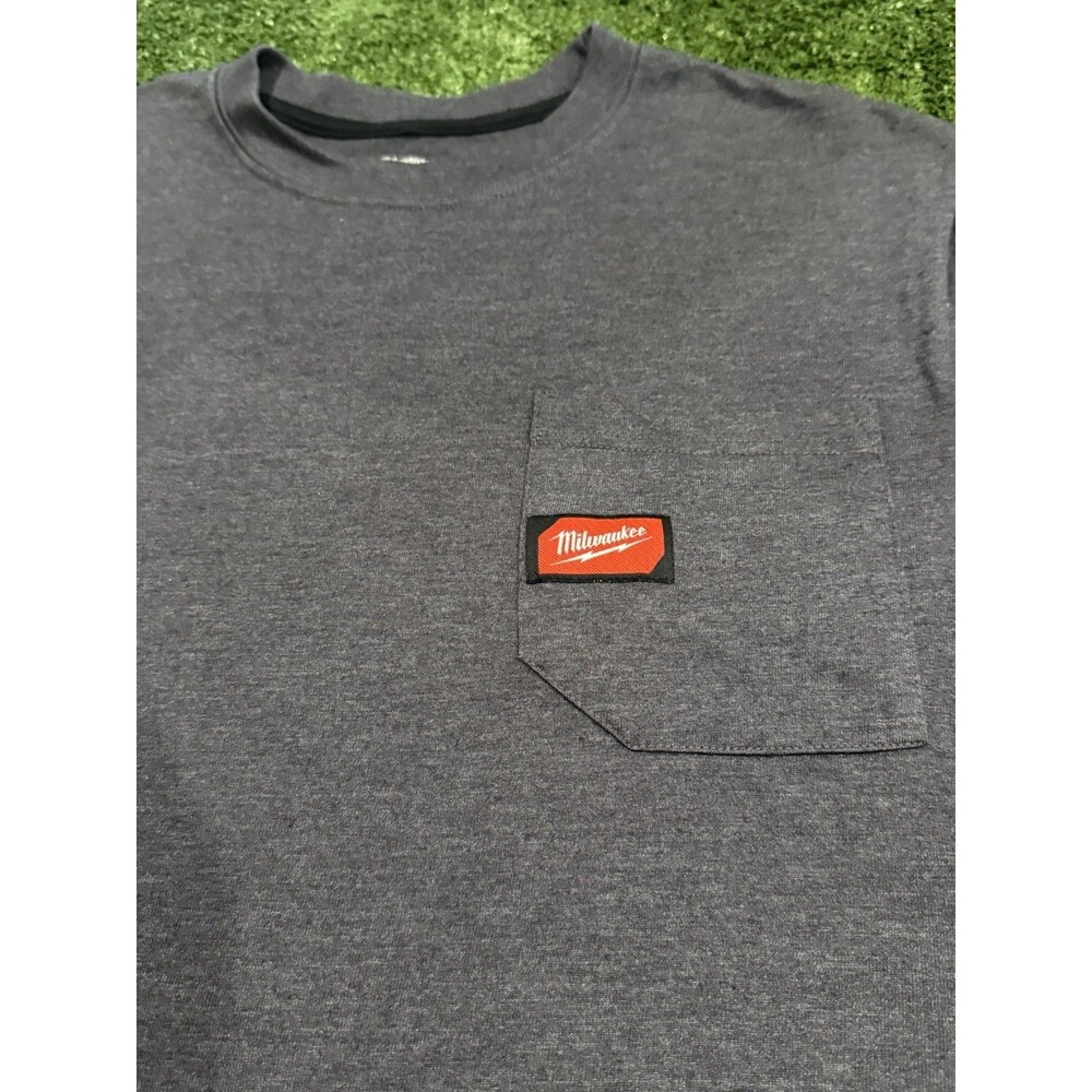 Milwaukee Gridiron Long Sleeve Pocket T-Shirt Medium Gray NWOT
